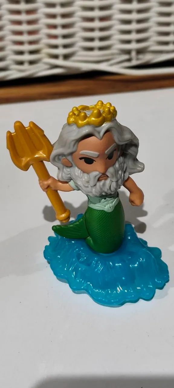 Kit de Personagens Disney - Ariel e Rei Tritão - Foto 4