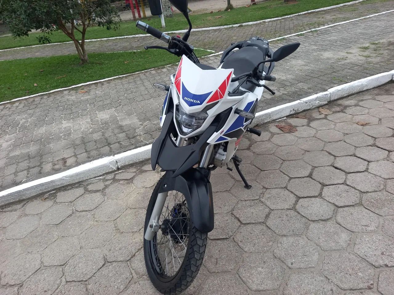 Moto xre 300 2019