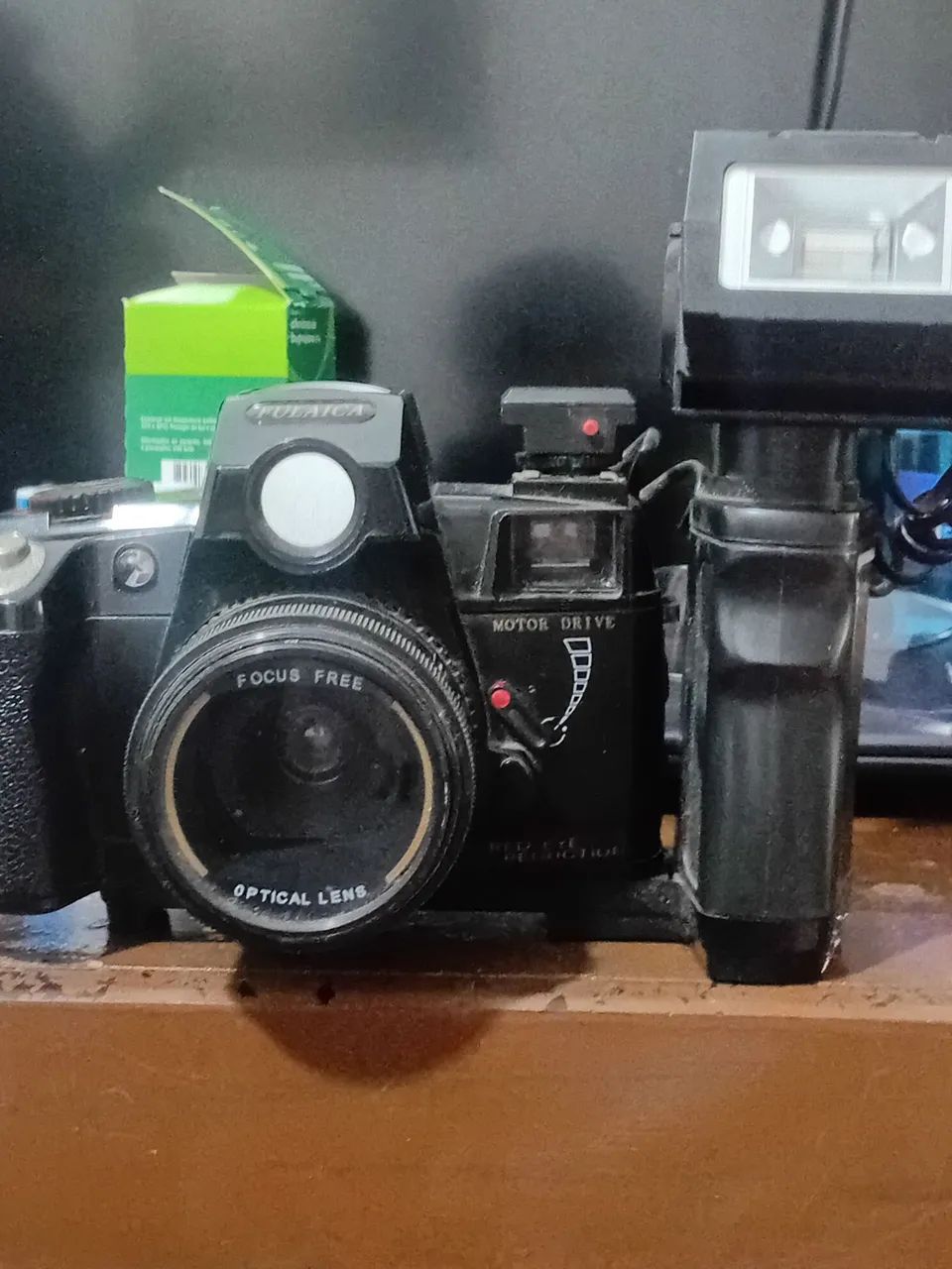 VENDO CÂMERA PROFISSIONAL ANALÓGICA - Foto 2