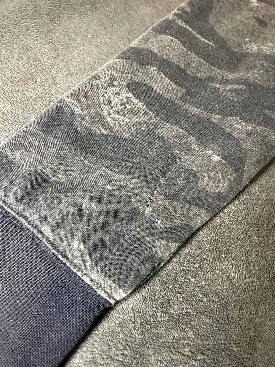 Blusa de moletom oakley camuflado  - Foto 4
