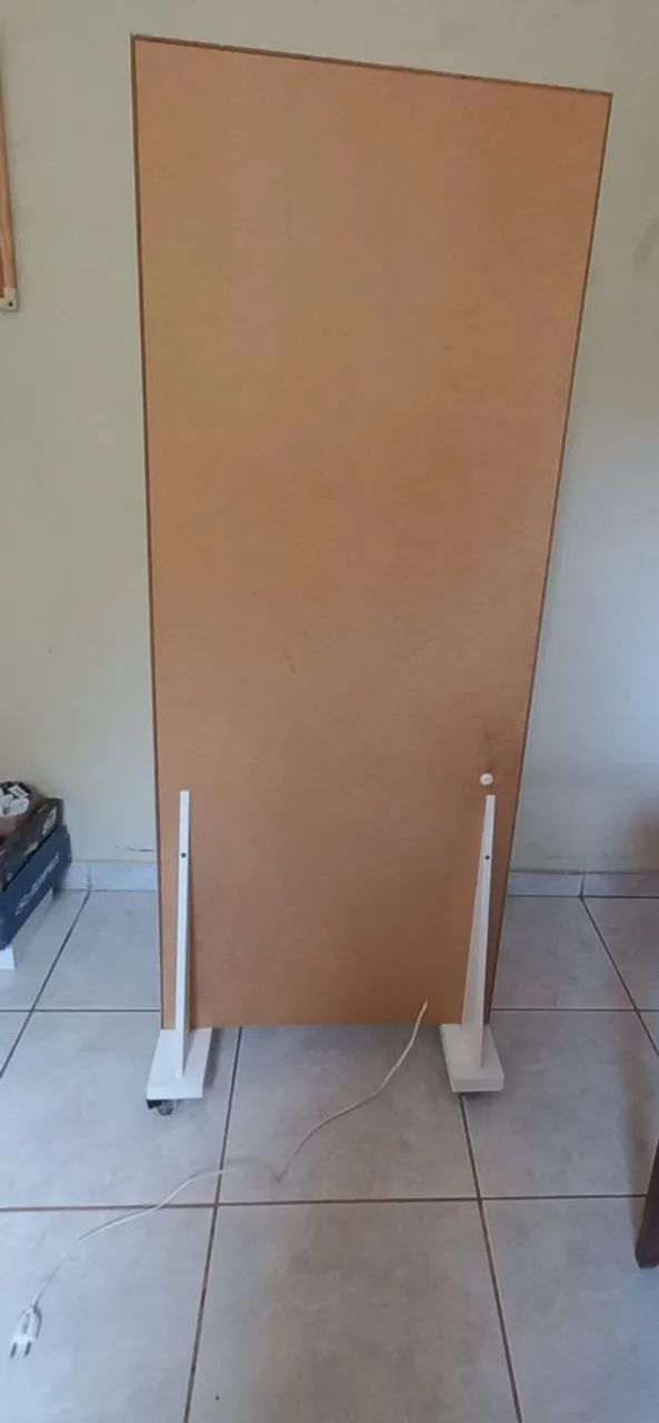 Vendo " Espelho Camarim". Bem conservado, funciona normalmente...Valor de 600,00 - Foto 4