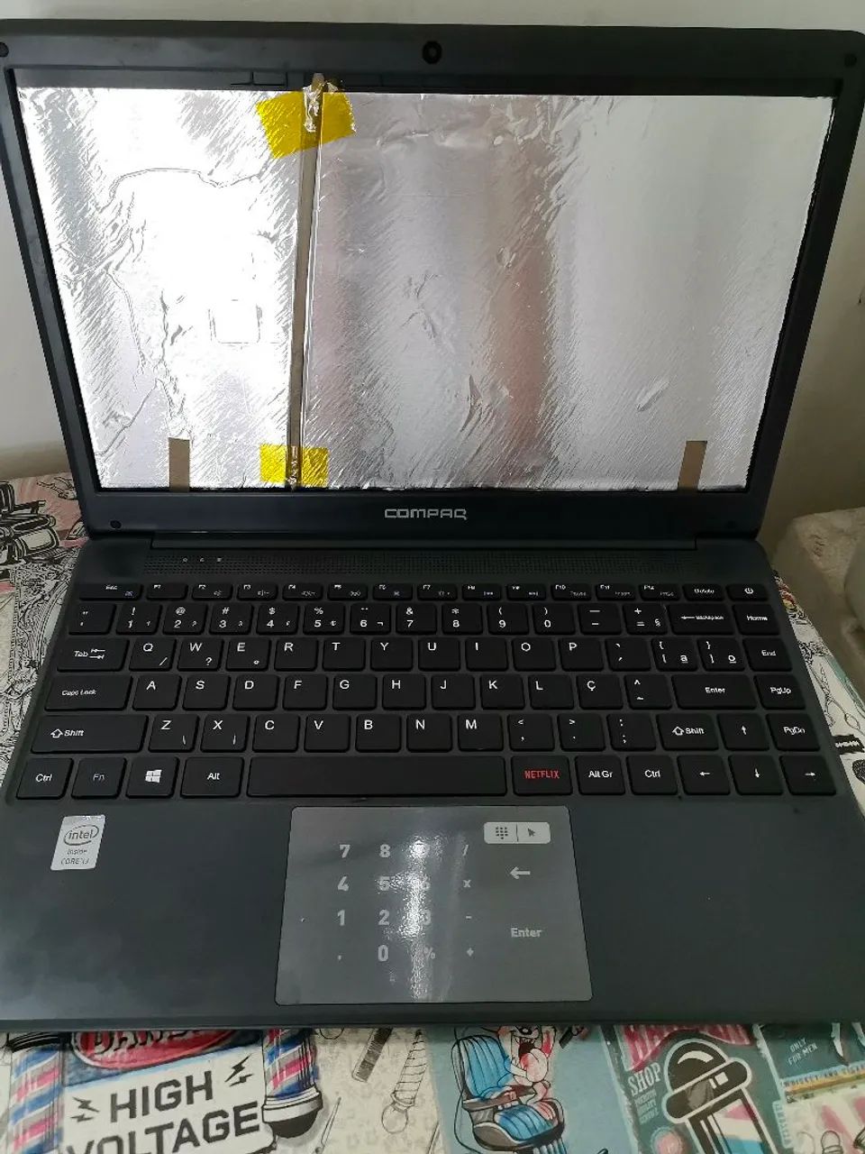 4 notebooks com defeito