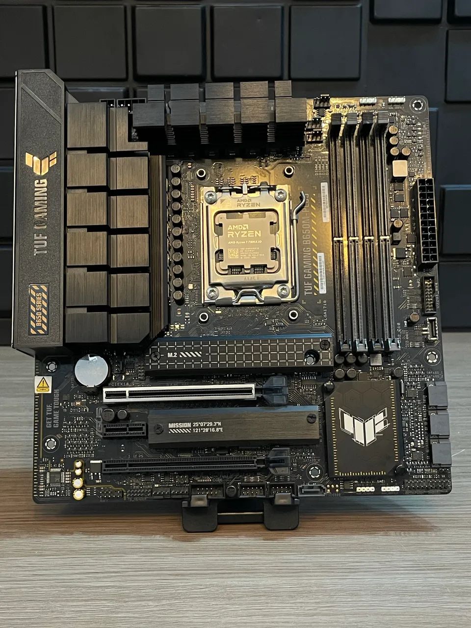ASUS B650 TUF GAMING PLUS / RYZEN 7 7800X3D / 32GB 5.200MHZ DDR5