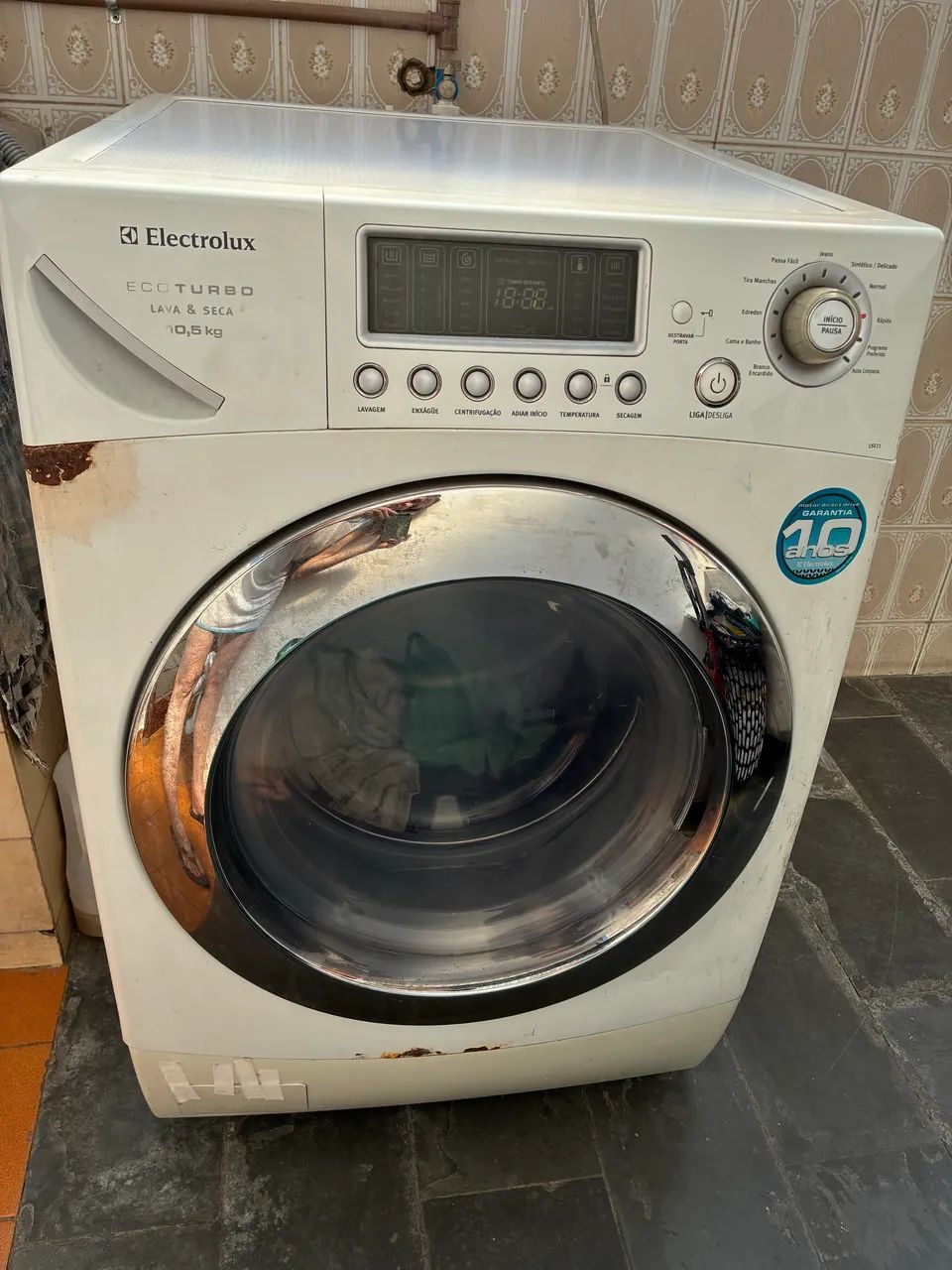Máquina de lavar  "Lava e seca"