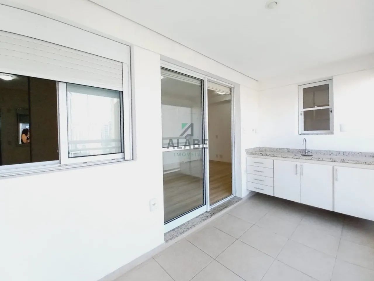 Apartamento moderno com 1 dormitório, varanda e lazer completo no coração do Brooklin - Foto 3
