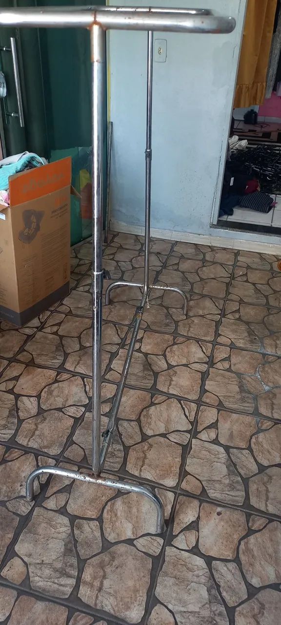 ARARA DE ROUPAS  - Foto 2
