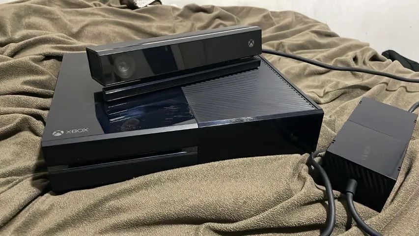 Xbox One Fat + Kinect + Fonte