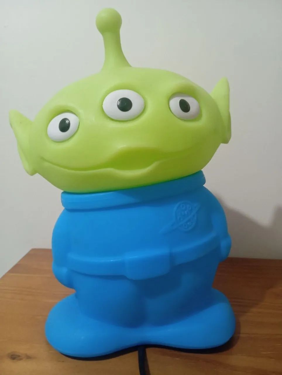 Vendo luminária Alien