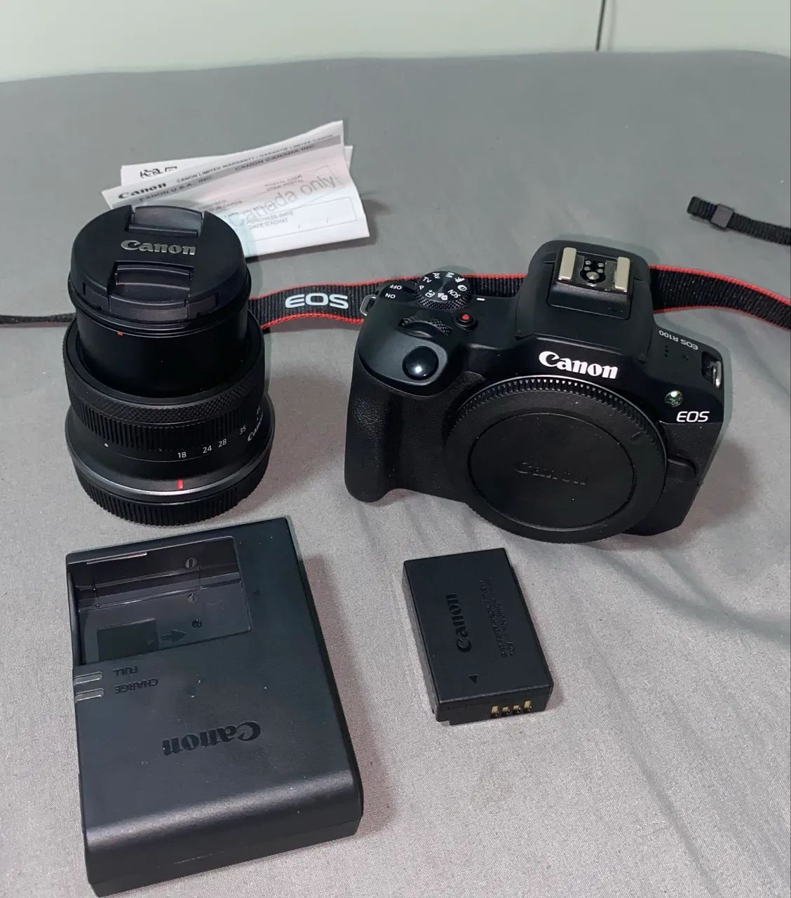 Canon Eos R100