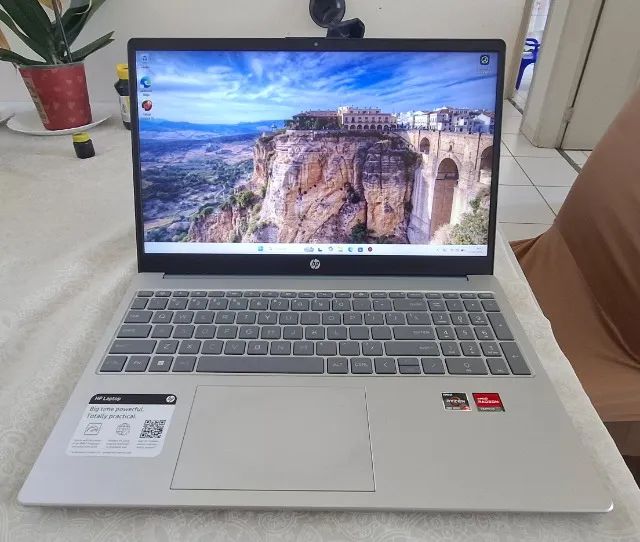 Notebook HP 15, AMD Ryzen 5 7520U E 8 GB DDR 5500 MHz