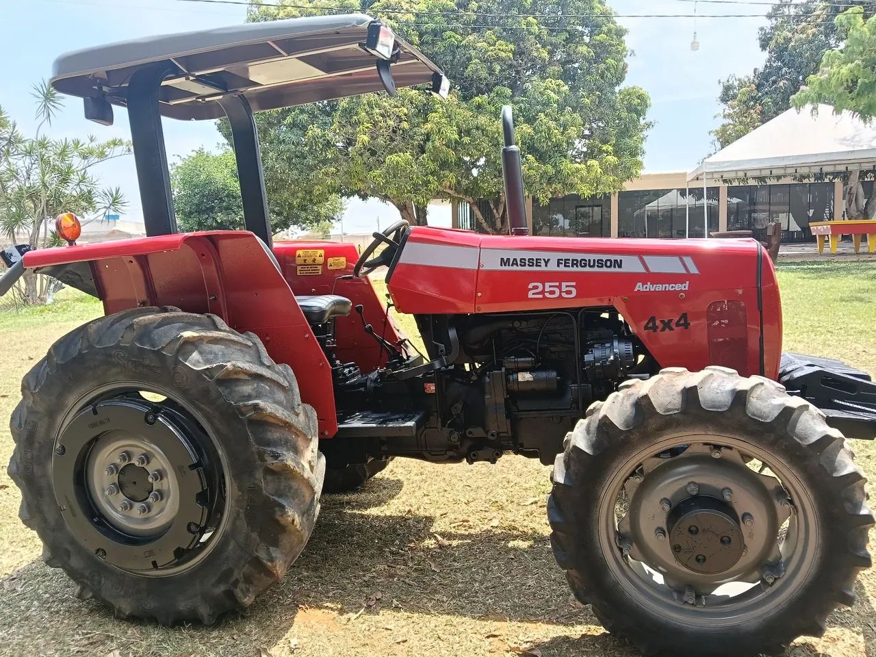 Trator Massey Ferguson  - Foto 2