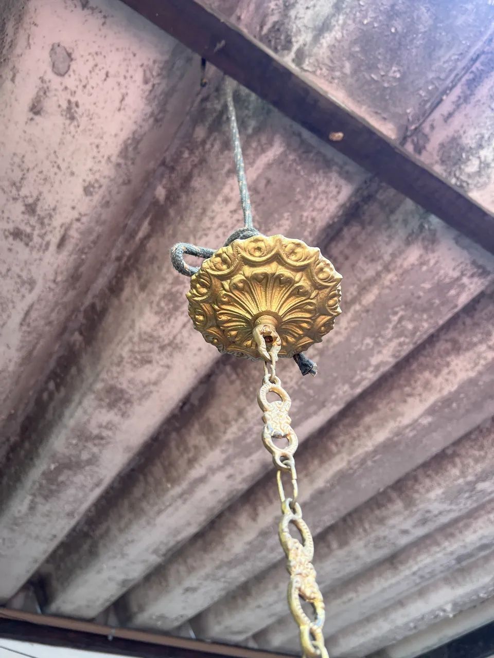 Lustre Antigo Dourado Metal   - Foto 4