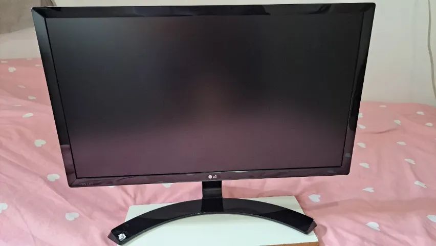 Monitor LG 22" Modelo 22MP58VQ
