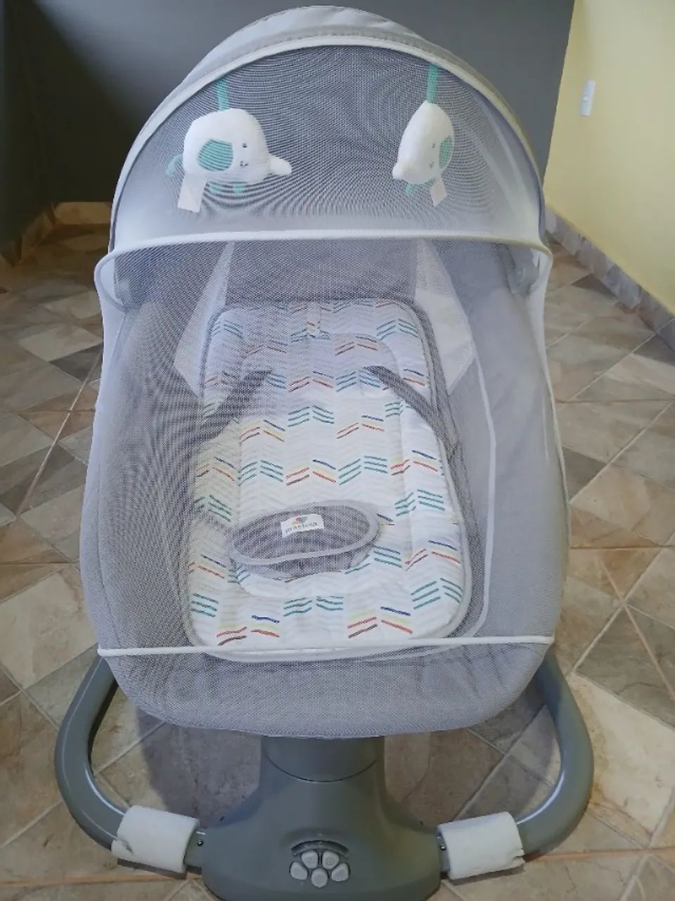 Cadeira de balanço para bebê  automática. - Foto 5