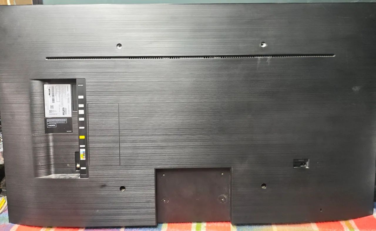 SMART TV Samsung 49 polegadas funcionando perfeitamente acompanha controle e cabo  - Foto 3