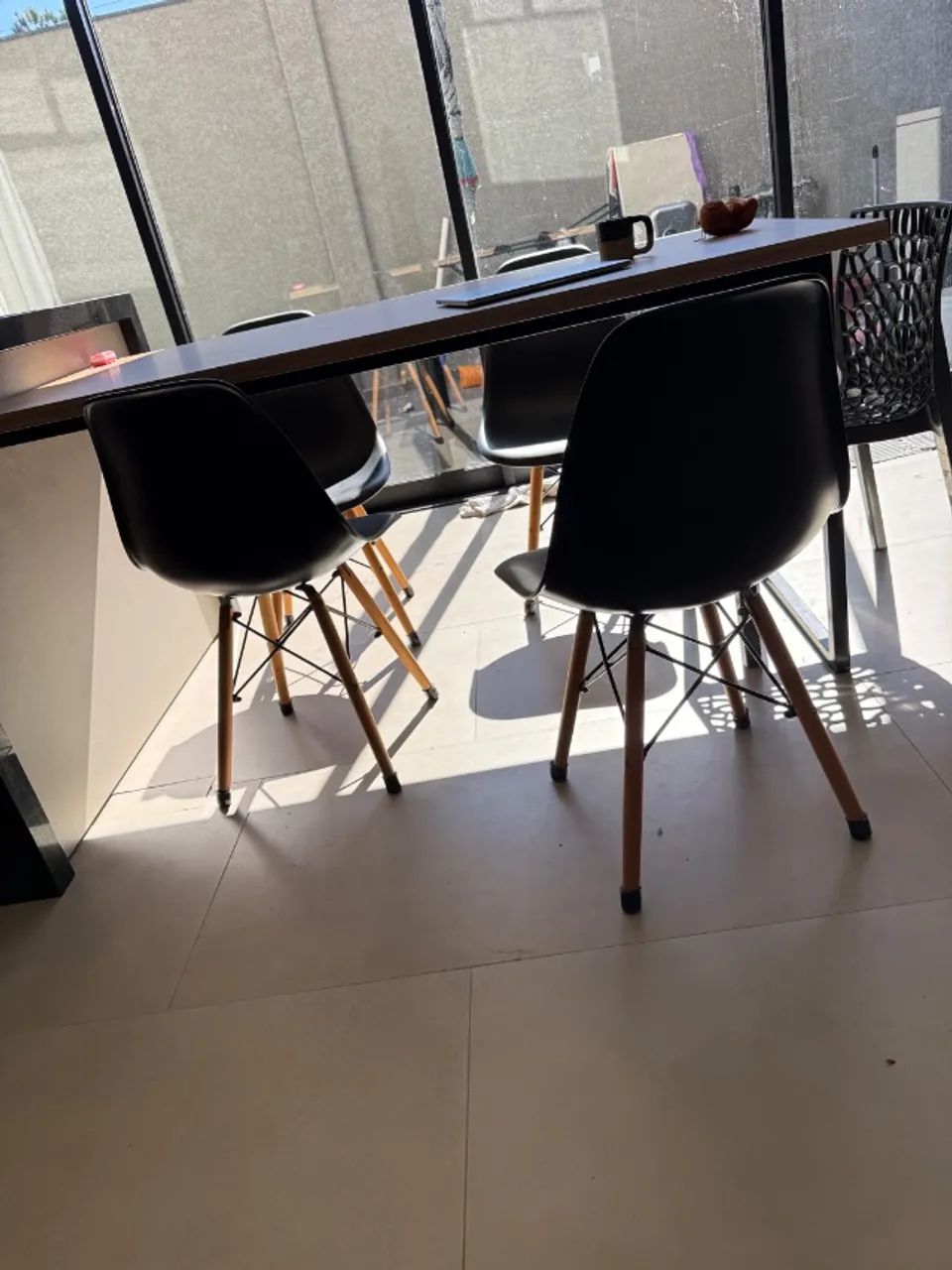 Mesa de jantar Preta 4 lugares com Cadeira Palito - Foto 2