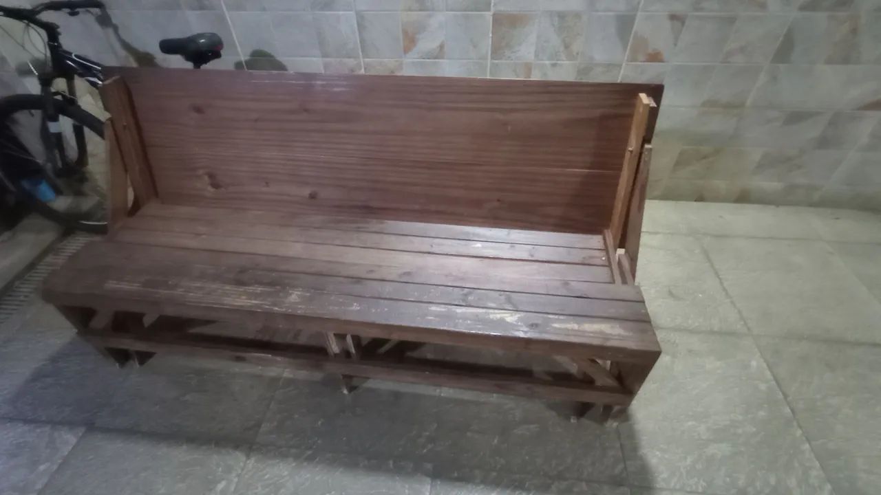Banco que vira mesa de madeira  - Foto 4