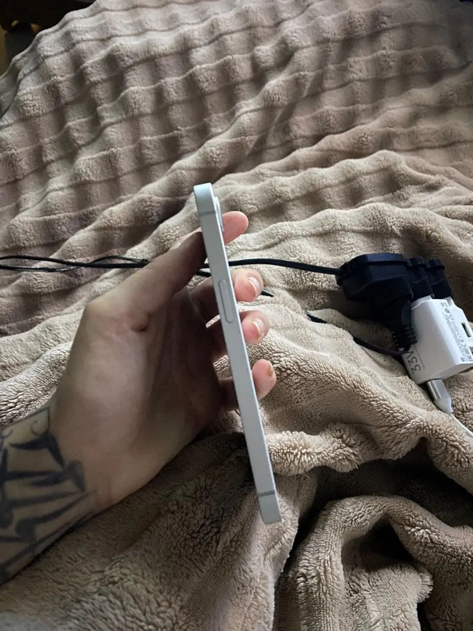 Iphone 16e 128gb seminovo - Foto 3