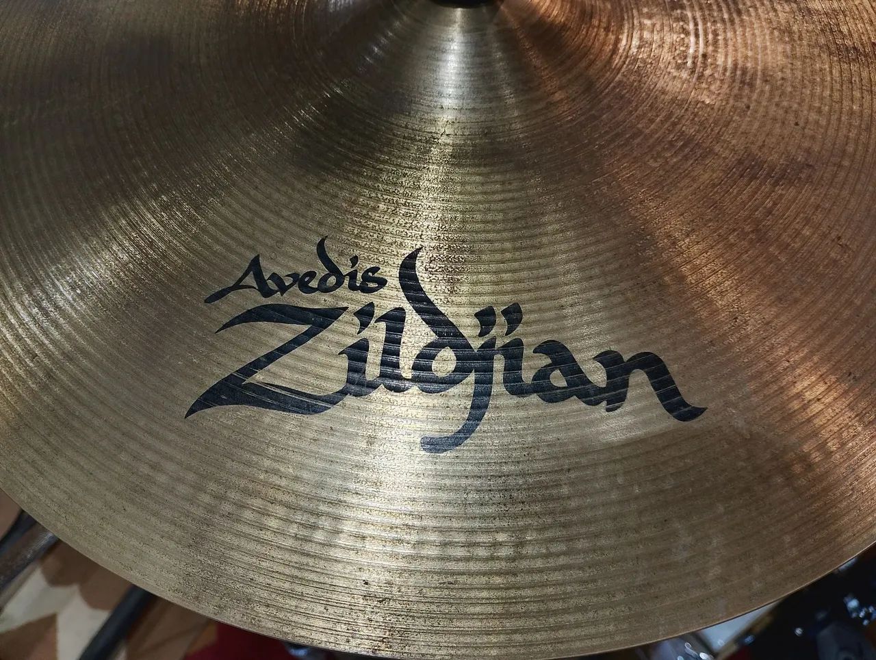 Prato Zildjian Avedis rock crash 16 polegadas  - Foto 2
