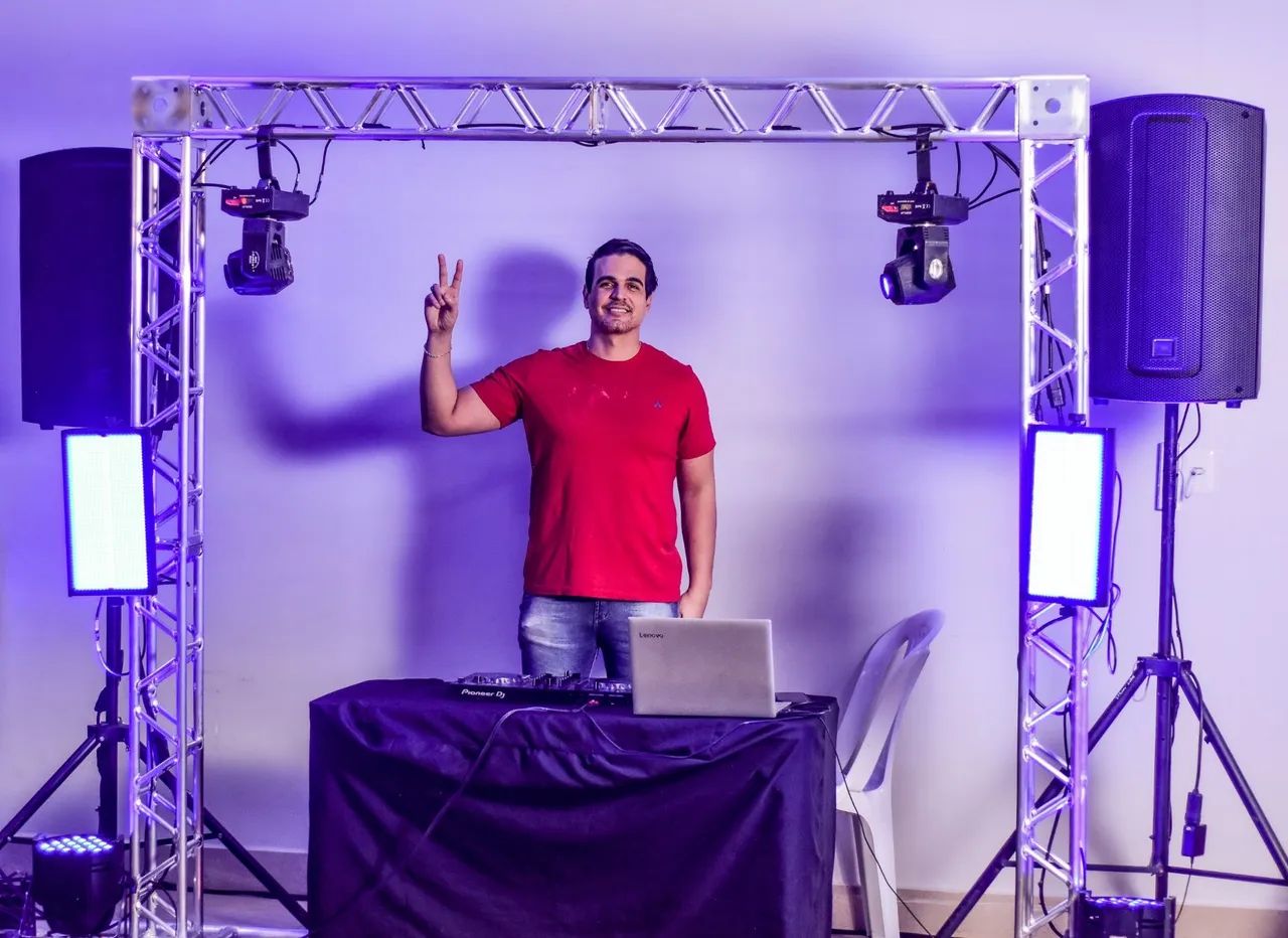 DJ toca tudo