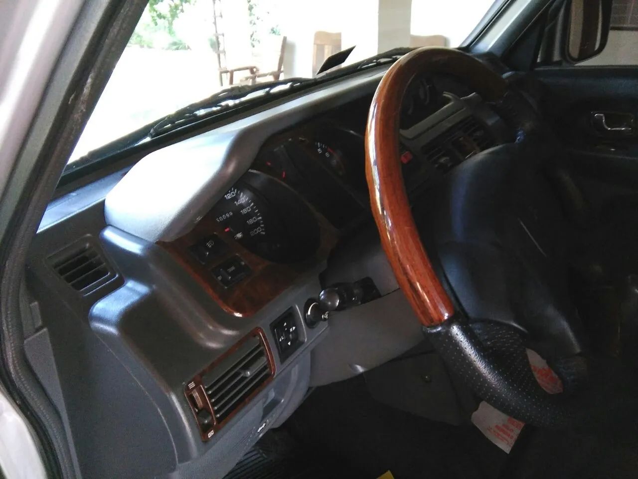 Mitsubishi Pajero GLS 3.0 V6 4P Mec. 1999