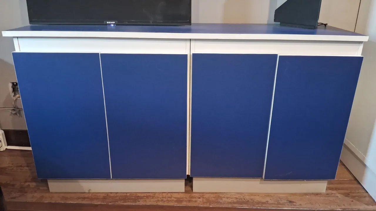 Móvel tipo buffet 