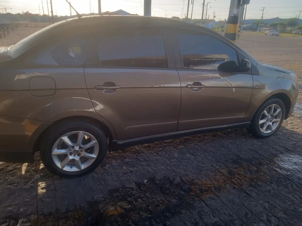Fiat Siena EL 1.4 MPI Fire Flex 8V 4P 2014 - Foto 2