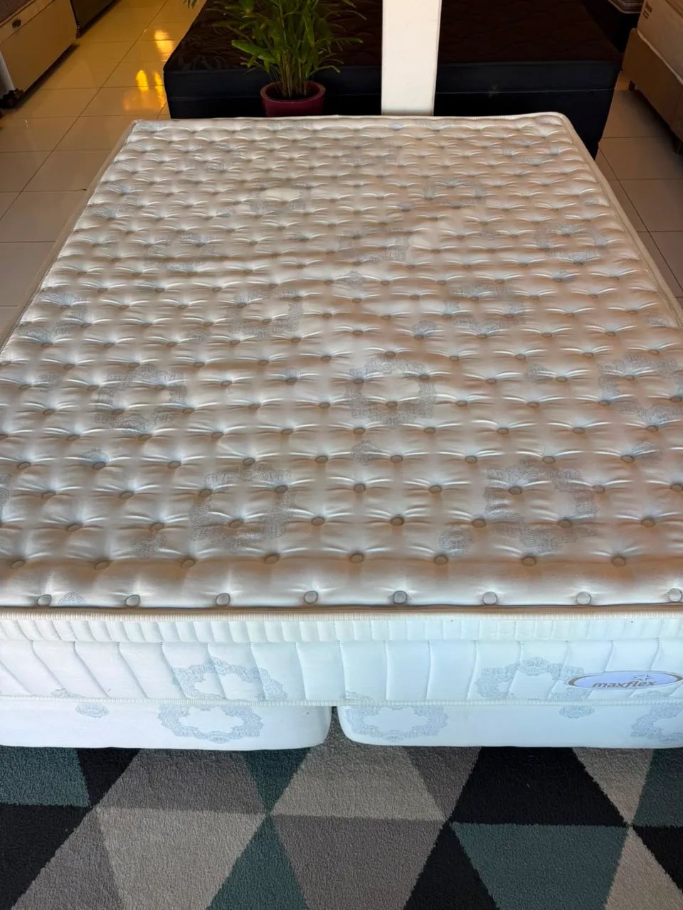 Cama box QUEEN MAXFLEX SEMINOVO TOP - Entrego!  - Foto 4