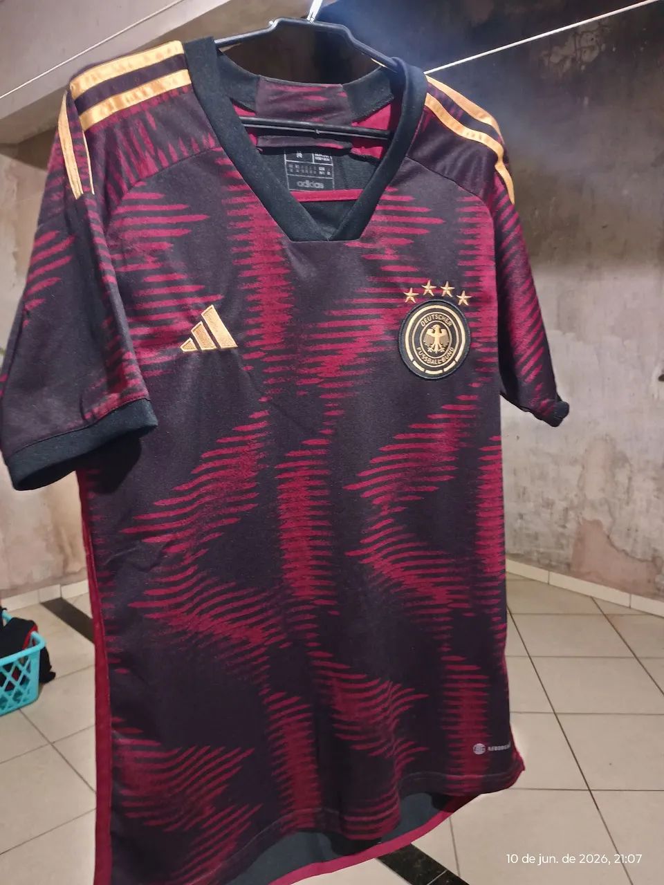Camisa Alemanha preta e vermelha - modelo thailadesa 