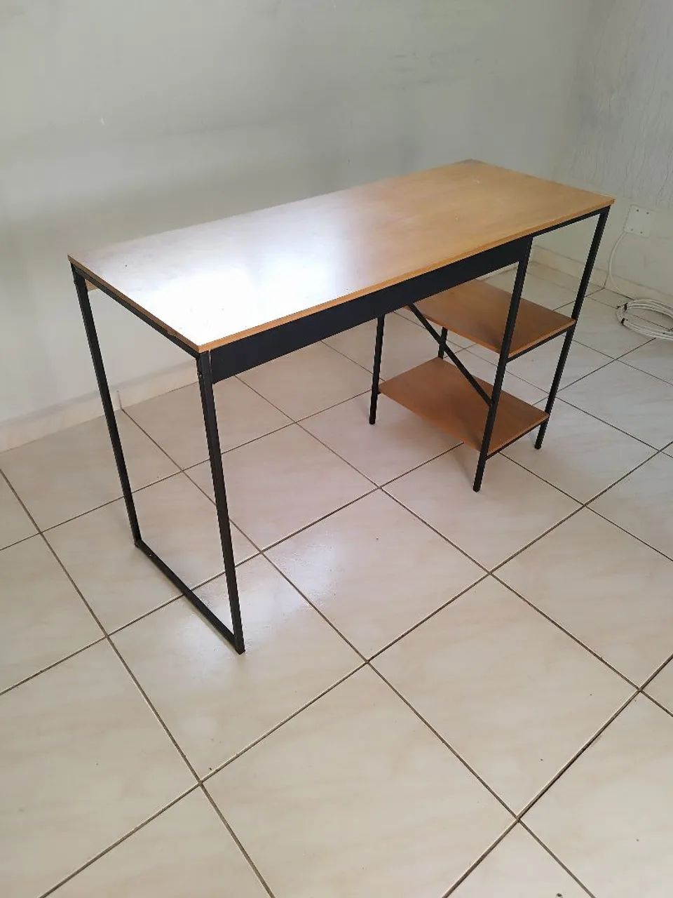 Mesinha de escritório  - Foto 3
