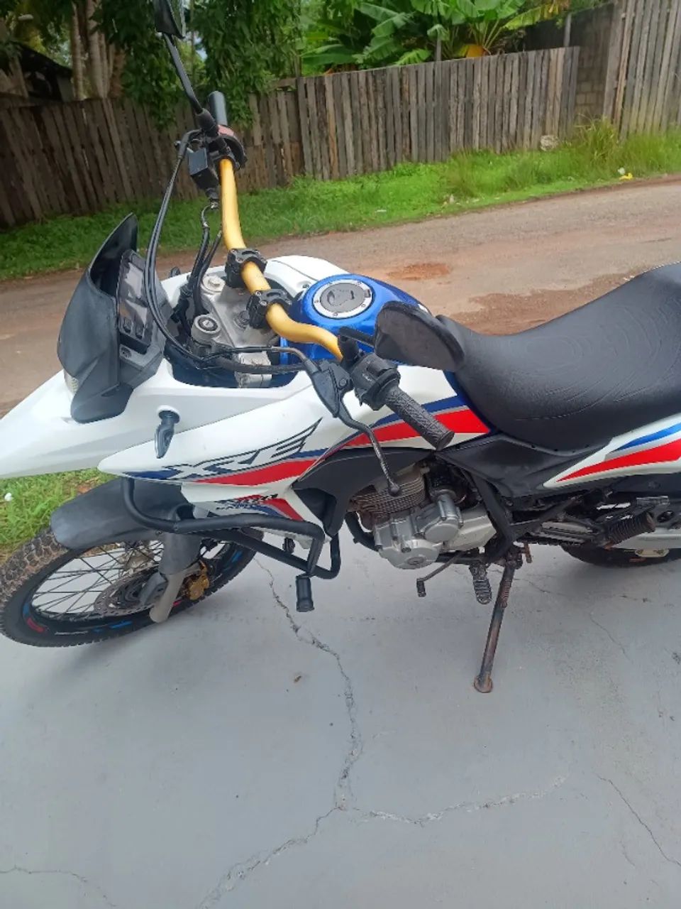 Vendo XRE 300  - Foto 2