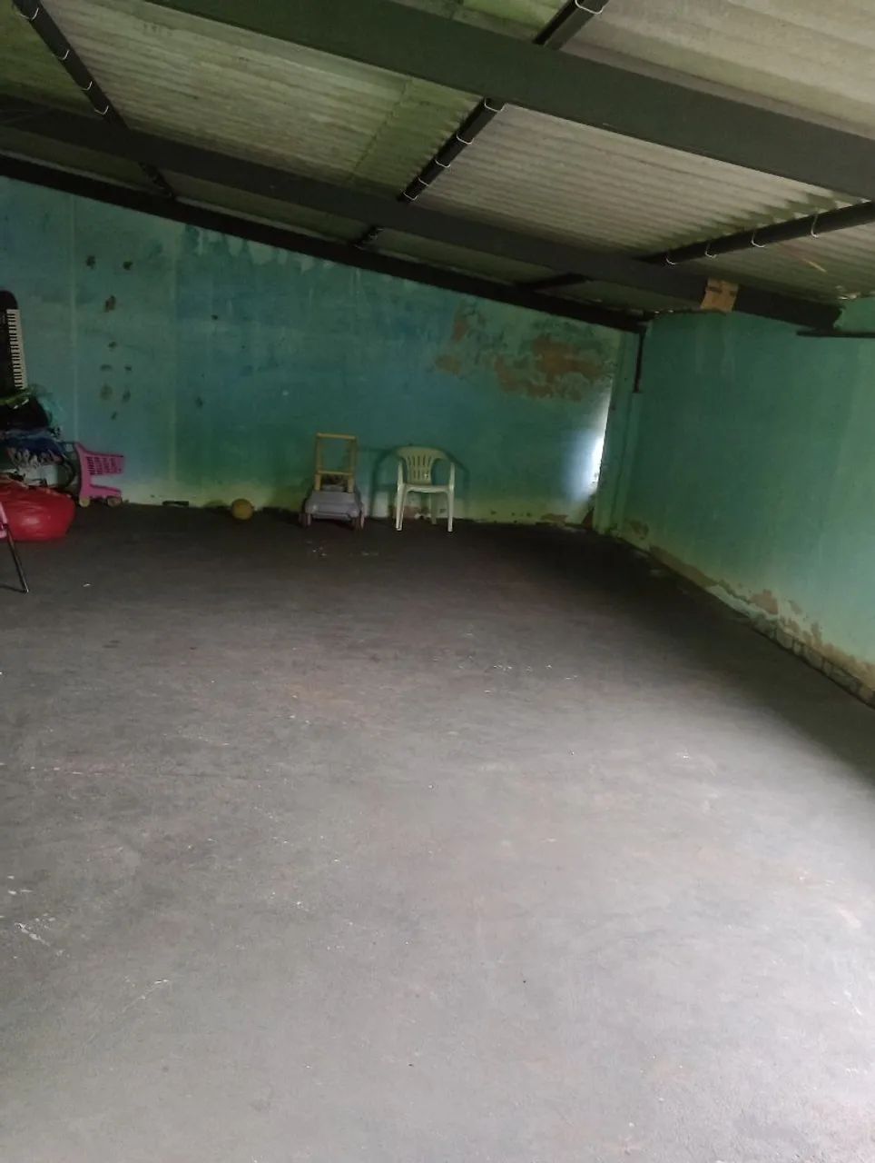 Vendo uma casa 