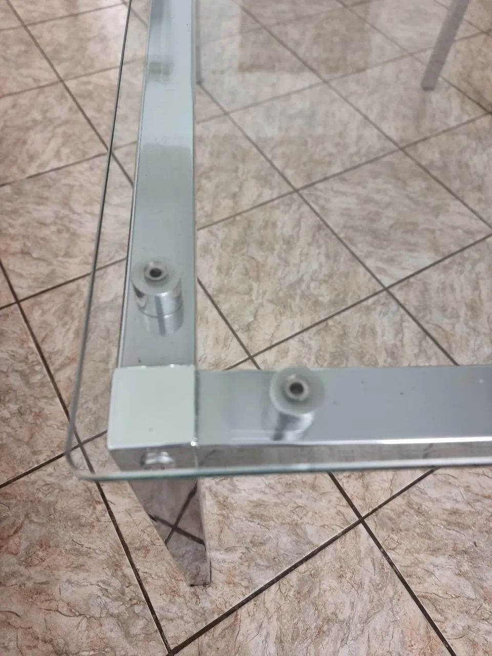 Jogo de mesa de vidro com 6 cadeiras - Foto 3