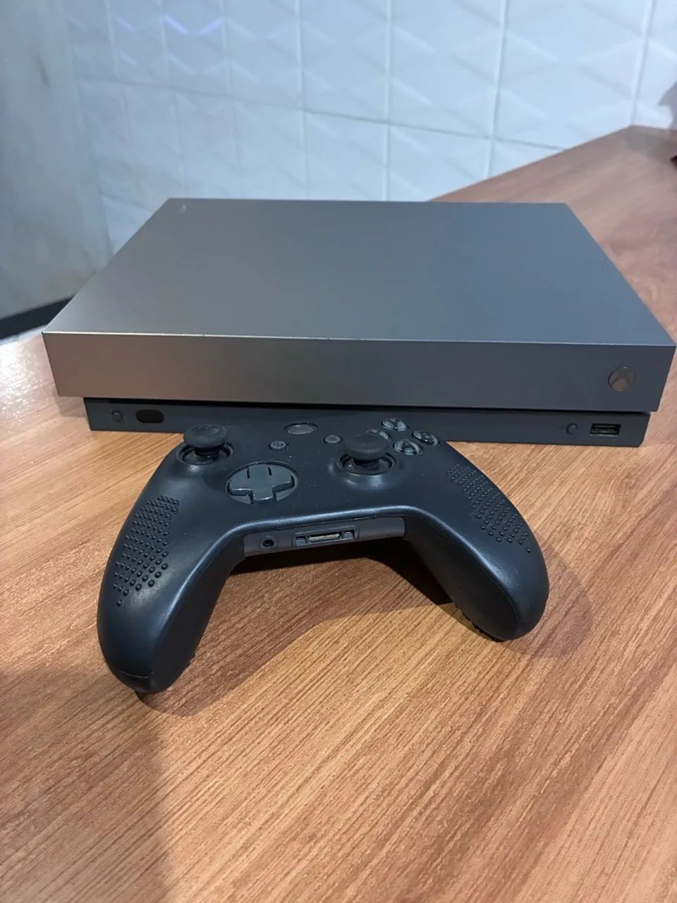 Xbox One X 