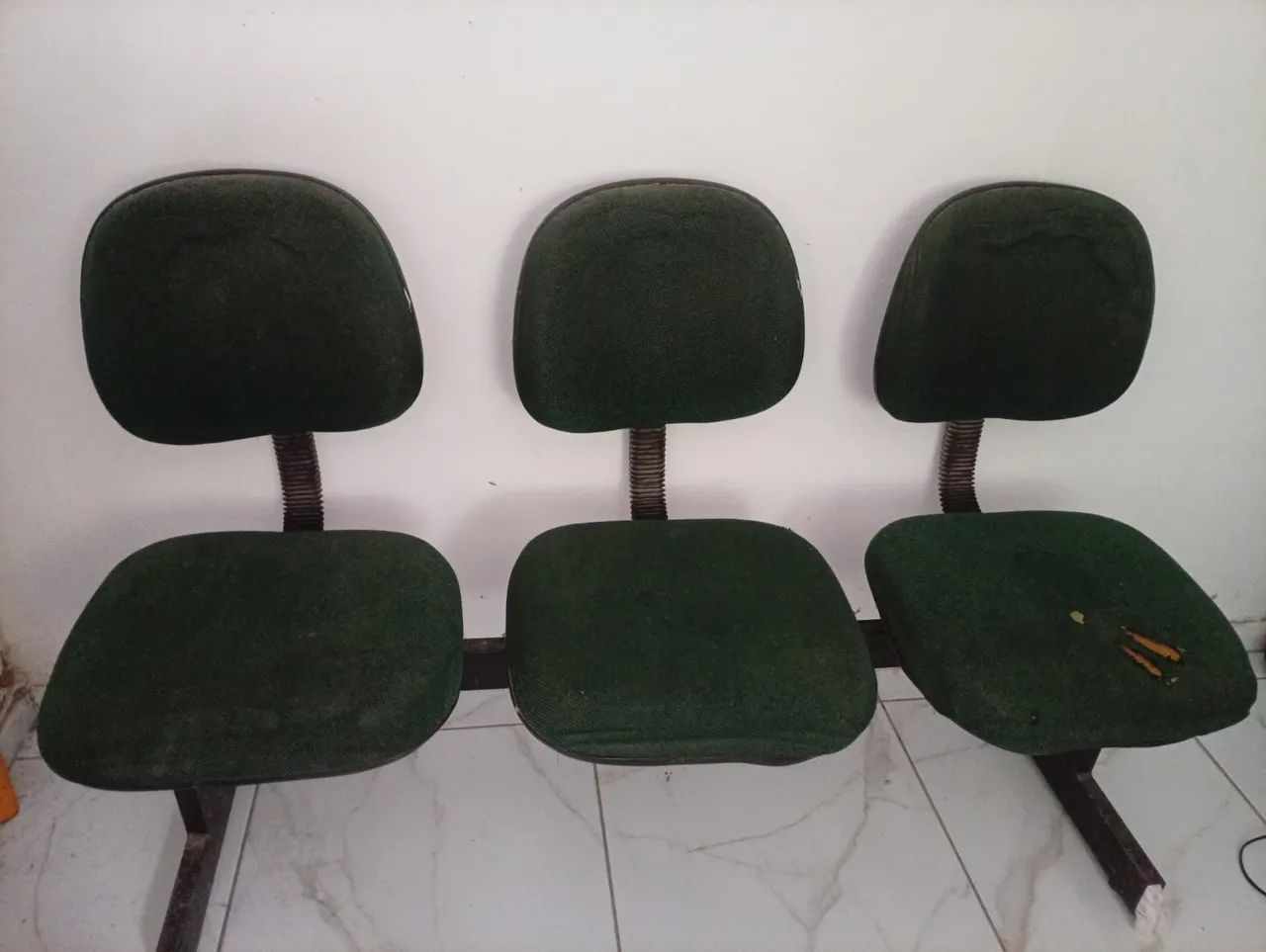 3 Cadeiras de Espera para Recepção - Longarina