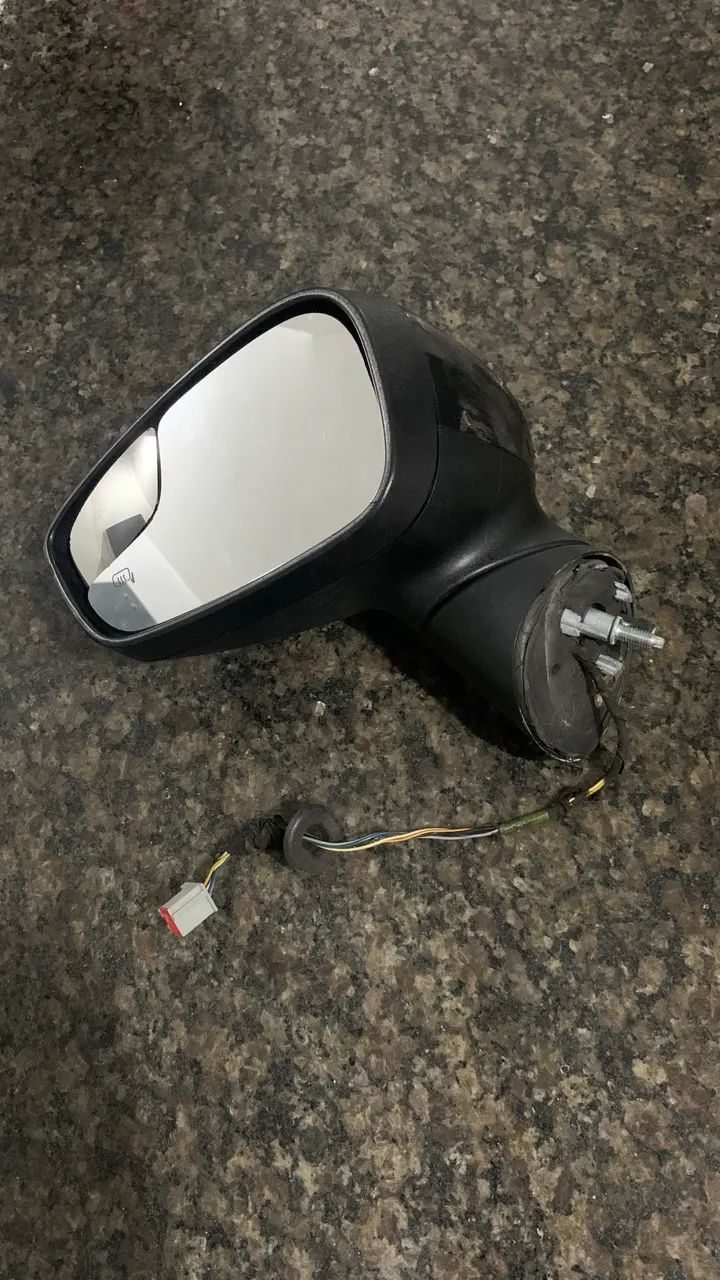 Retrovisor new Fiesta 