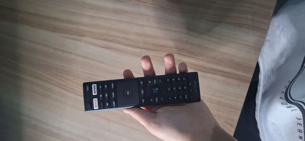 Vendo ou troco tv smarth 32 polegadas jvc  - Foto 3