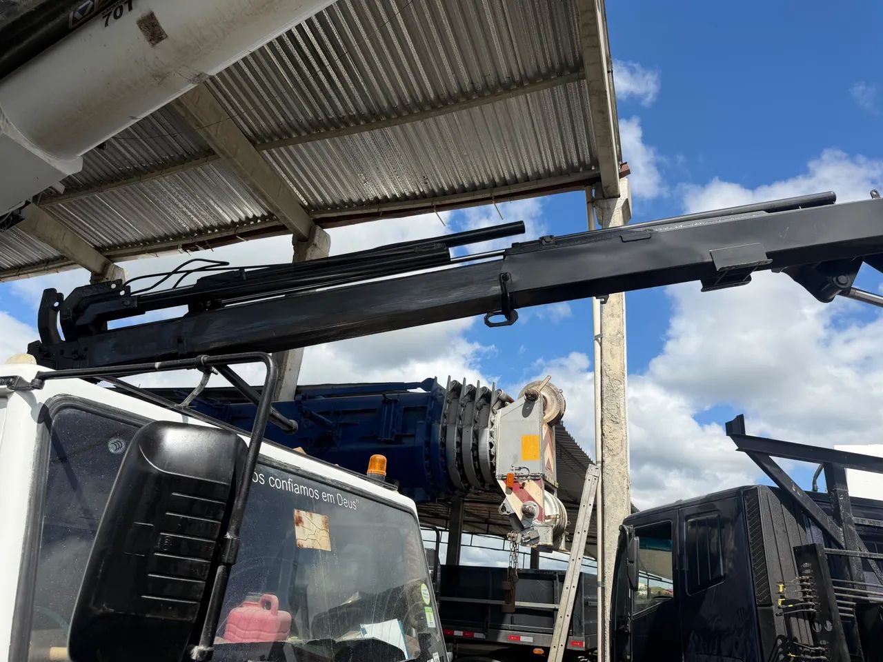 Iveco com munck argo 25 tom - Foto 3