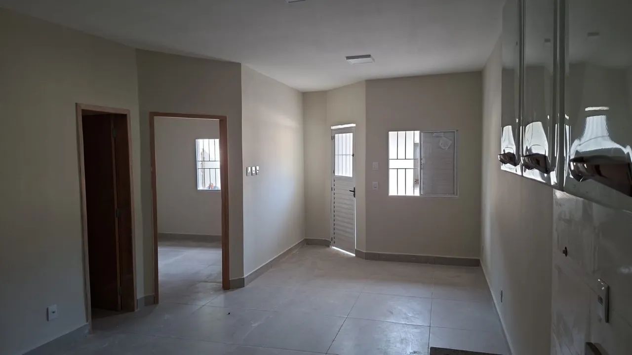 Alugo casa 2Q próx vila Brasília - Foto 4