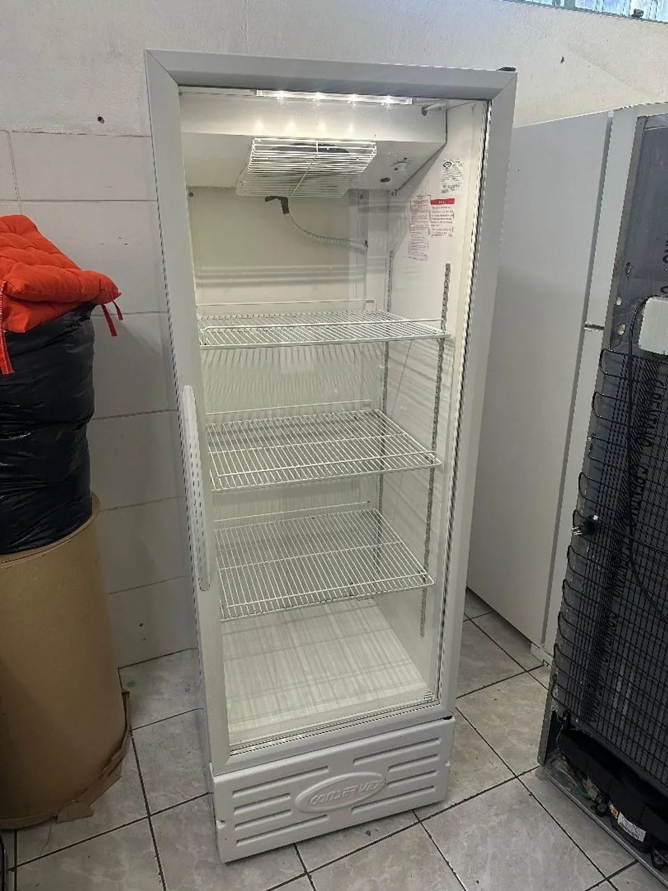 Expositora conservex 400L 220V 