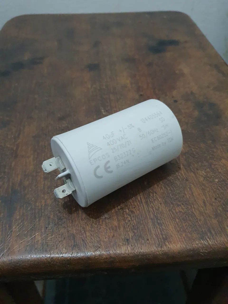 CAPACITOR DE PARTIDA 40microfaraday/400 VCA - Foto 2