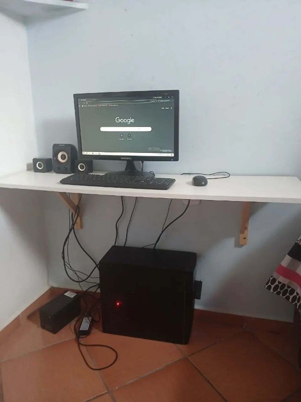 computador completo com mesa