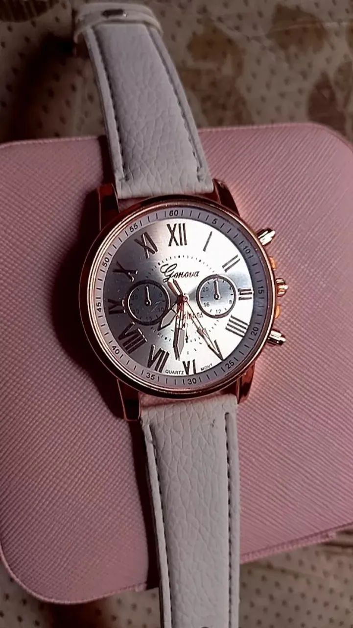 Relógio Feminino Pulseira Couro Sintético - Foto 2