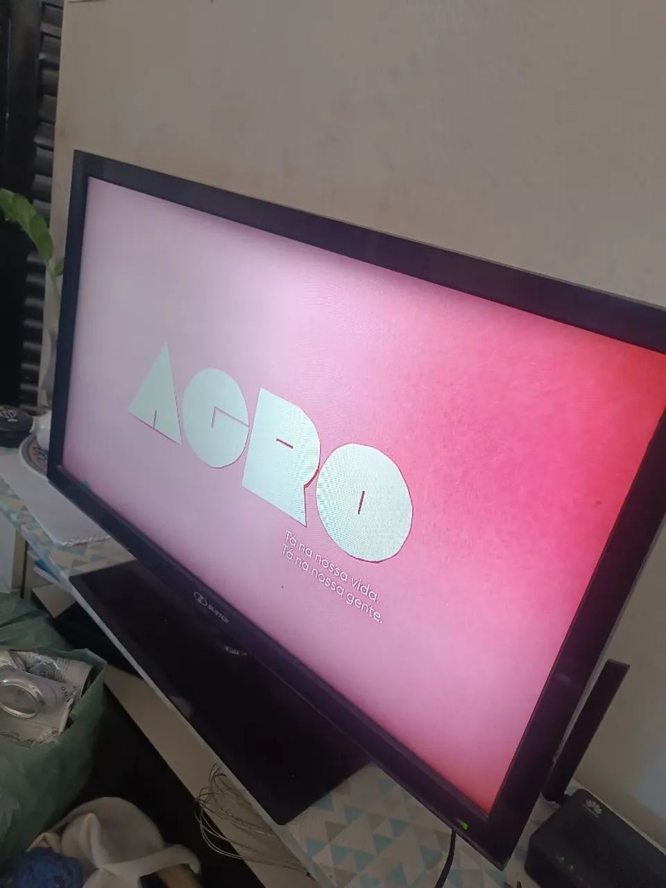 Tv 32 polegadas ótimo estado funciona perfeitamente não e esmart completa - Foto 4