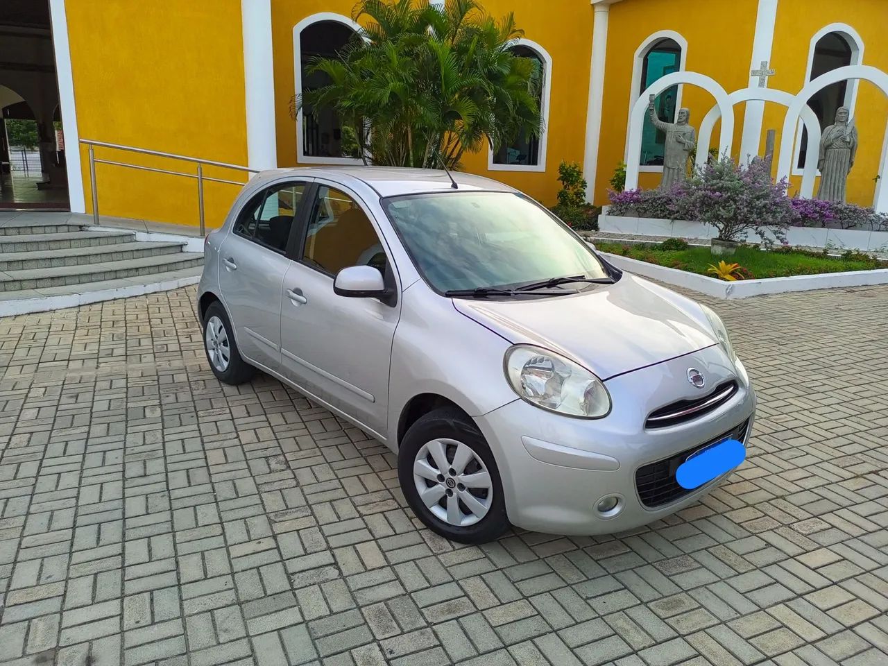Nissan March 2014