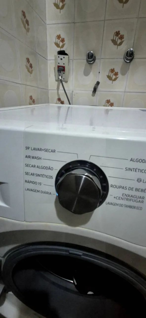 Máquina de lavar roupa