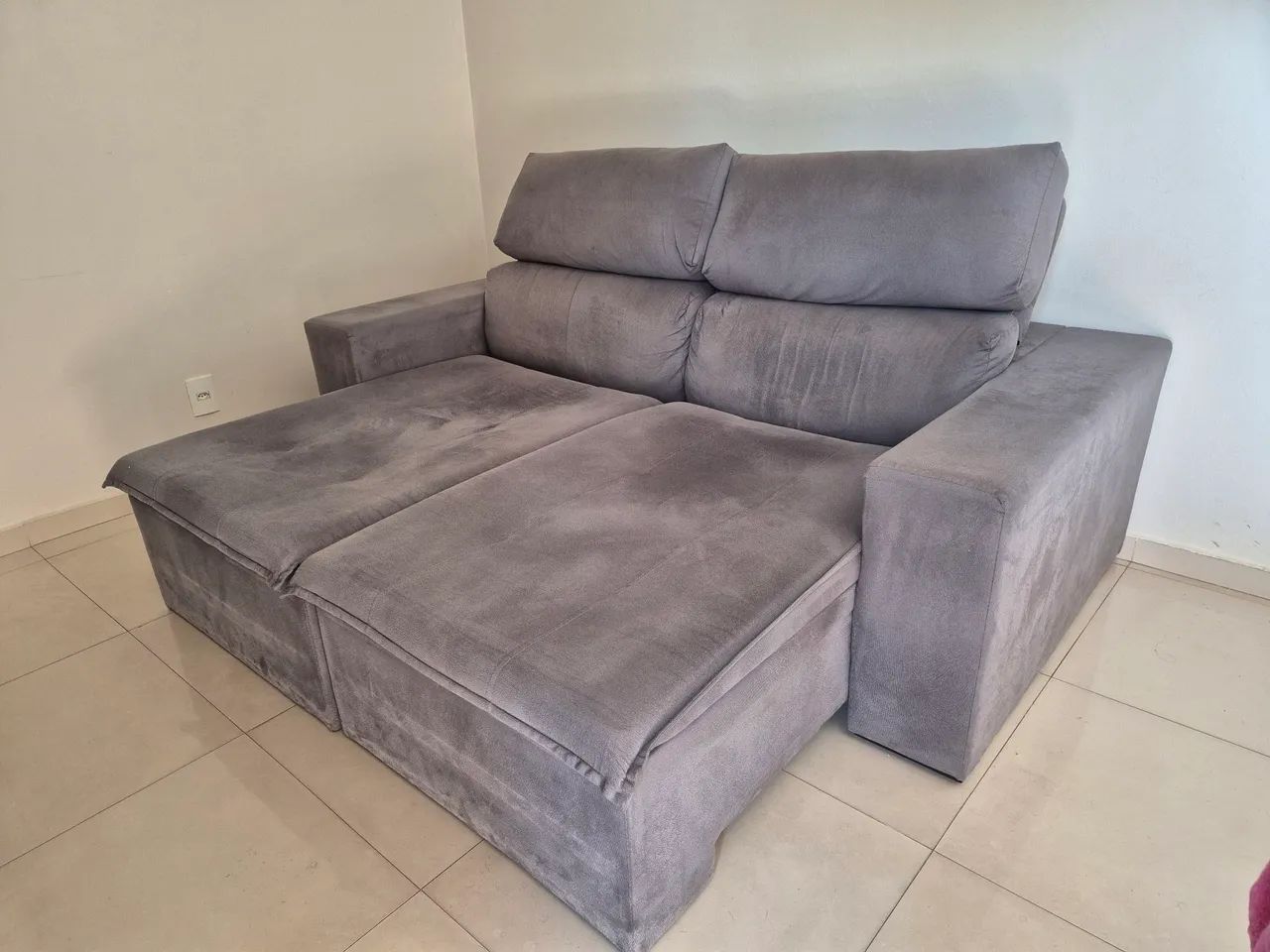 Sofá 3 lugares, retrátil e reclinável