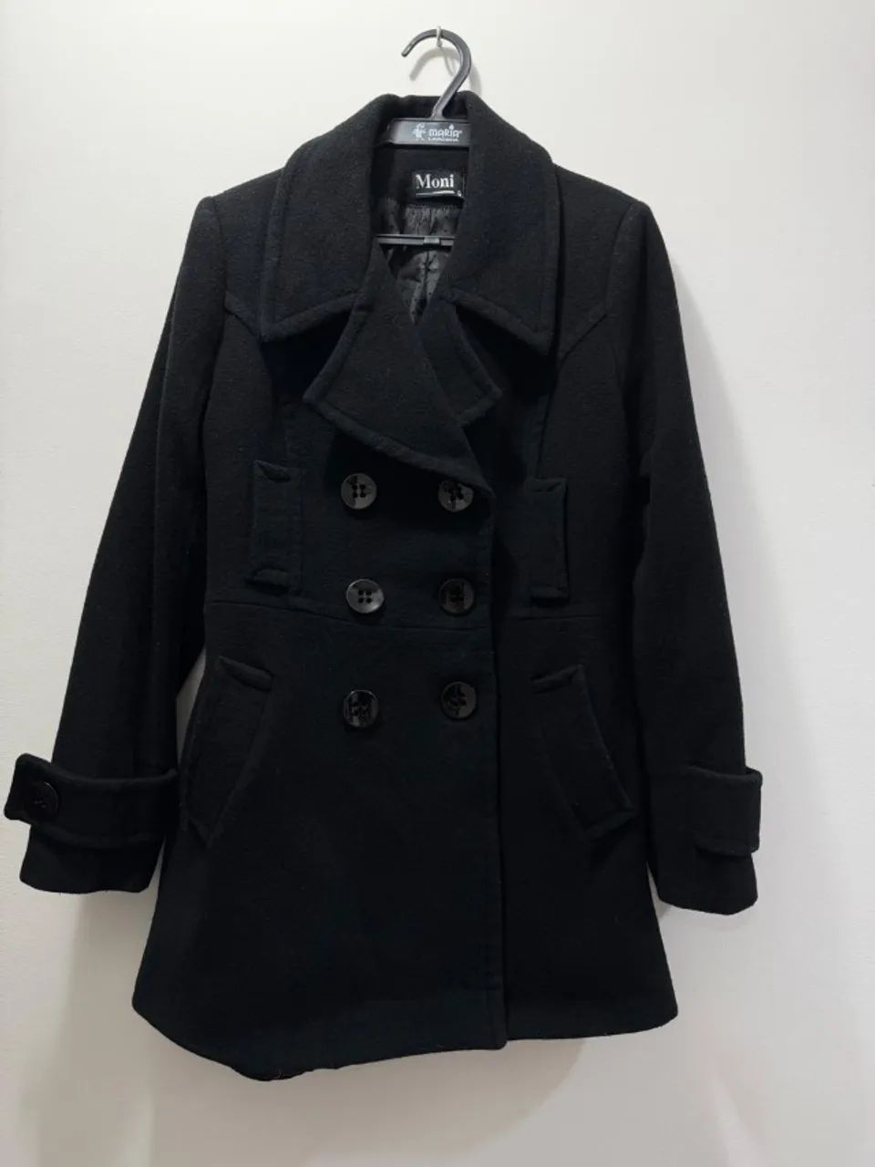 Casaco de lã preto feminino