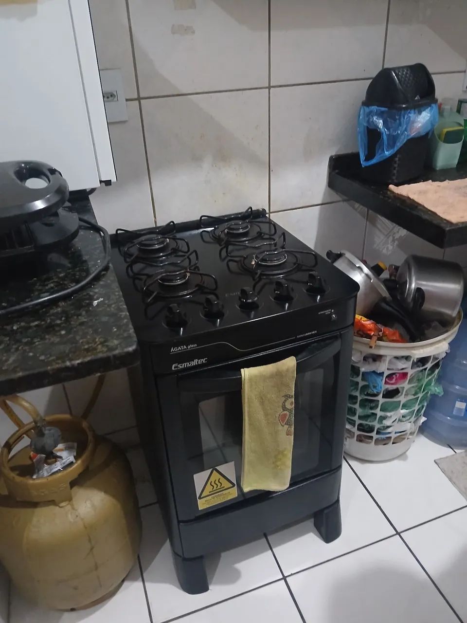 Fogão  com mesa de vidro