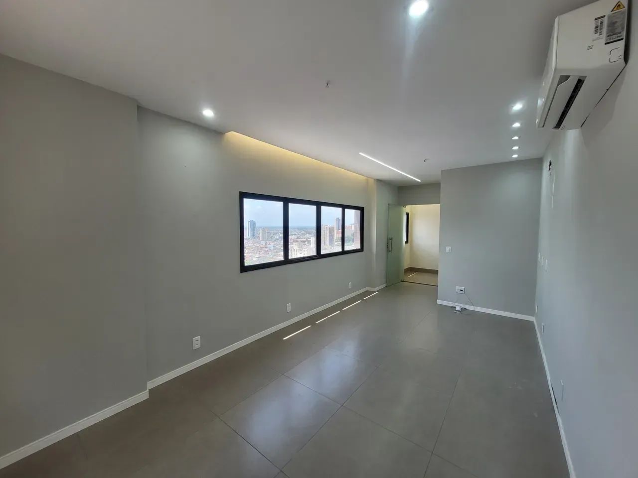 Arya Tower Alugo Sala com central de Ar de 18.000 btus